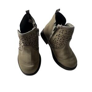 OshKosh B’gosh Estelle Toddler Booties Size 6M Taupe Floral Cutout Glitter Boots